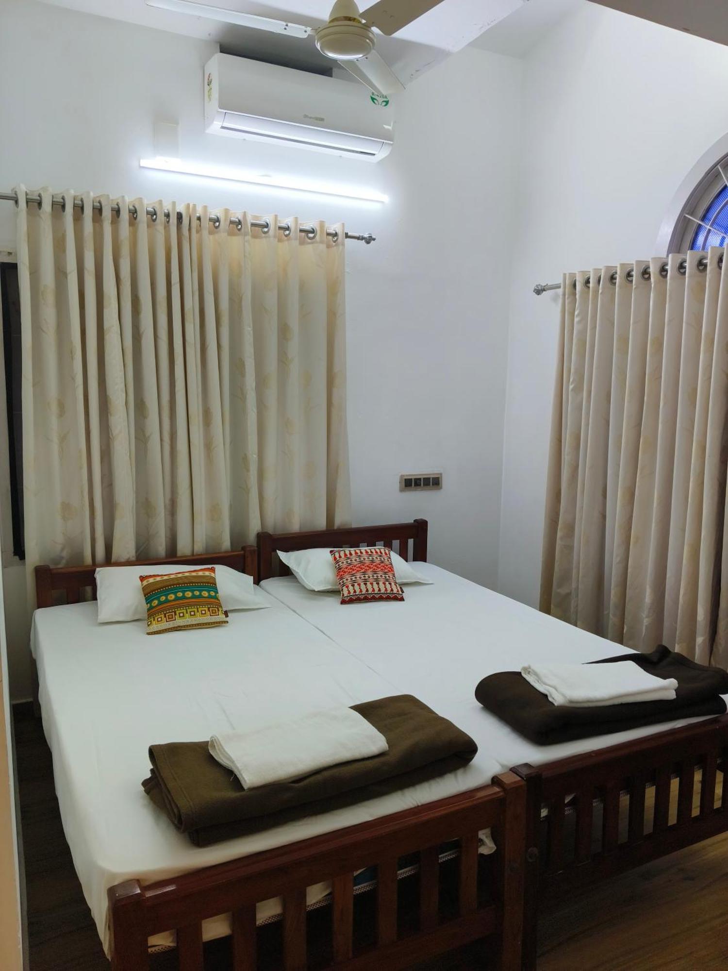 Tess Holistay Fort Kochi Pokoj fotografie